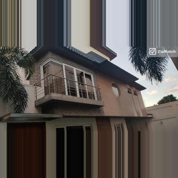 5 Bedroom House and Lot For Sale in New Manila Crest