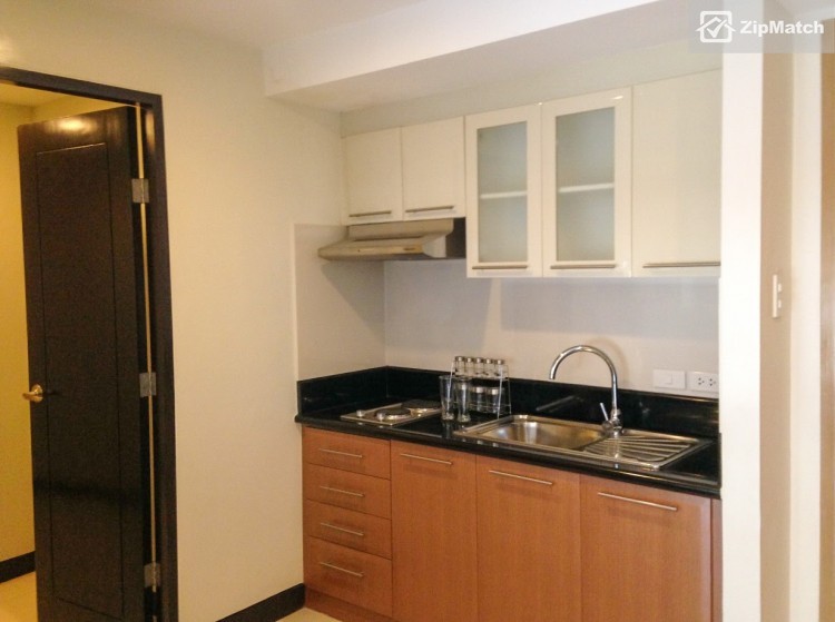                                     1 Bedroom
                                 1 Bedroom Condominium Unit For Sale in One Central big photo 3