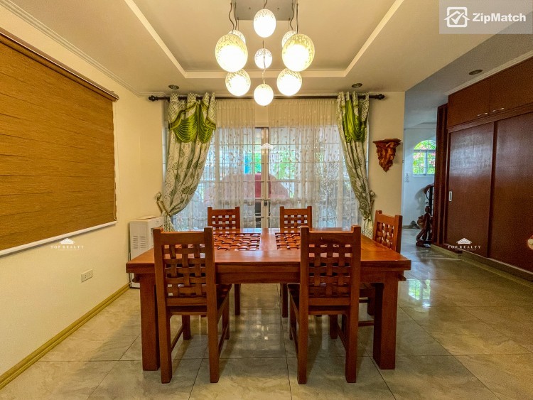                                     5 Bedroom
                                 5 Bedroom House and Lot For Sale in El Paseo De Fortunata big photo 5