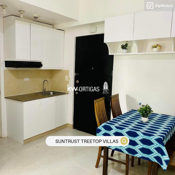 2 Bedroom Condominium Unit For Sale in Suntrust Treetop Villas