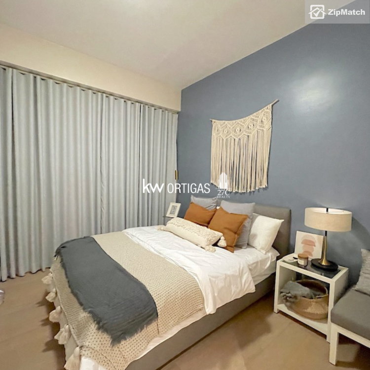                                     3 Bedroom
                                 3 Bedroom Condominium Unit For Sale in Fortune Hill big photo 10