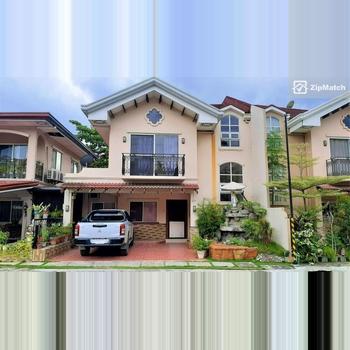 4 Bedroom House and Lot For Sale in Acacia Place