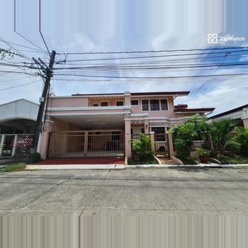 6 Bedroom House and Lot For Sale in BF Thai Village