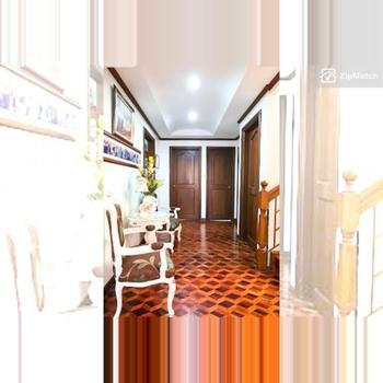 6 Bedroom House and Lot For Sale in bf resort, las pinas