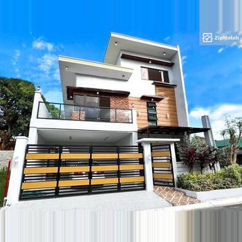 5 Bedroom House and Lot For Sale in Multinational Village