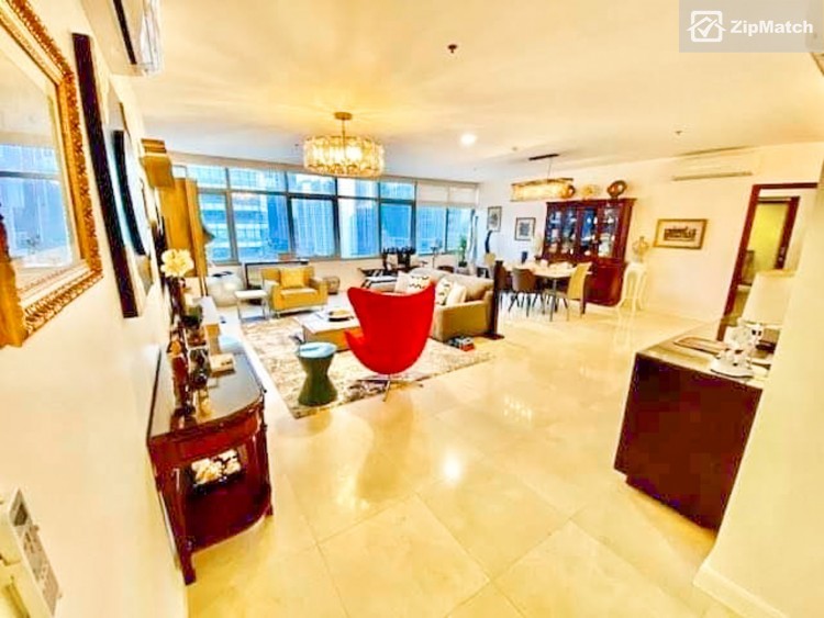                                     3 Bedroom
                                 3 Bedroom Condominium Unit For Sale in The Suites at One Bonifacio High Street big photo 10