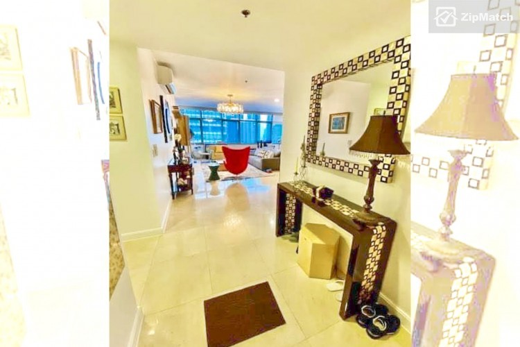                                     3 Bedroom
                                 3 Bedroom Condominium Unit For Sale in The Suites at One Bonifacio High Street big photo 2