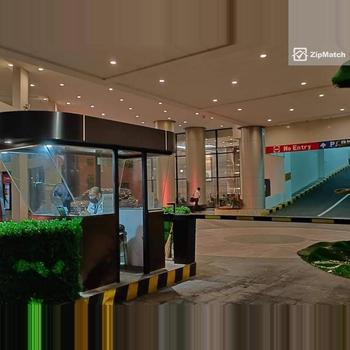 Studio Type Condominium Unit For Sale in Icon Plaza