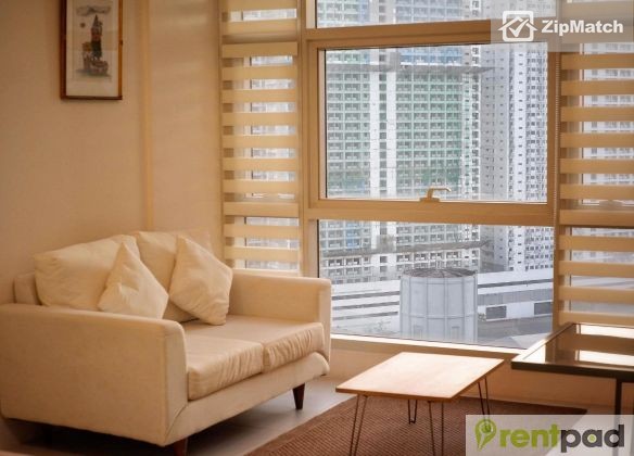                                     0
                                 Studio Type Condominium Unit For Sale in Twin Oaks Place big photo 1