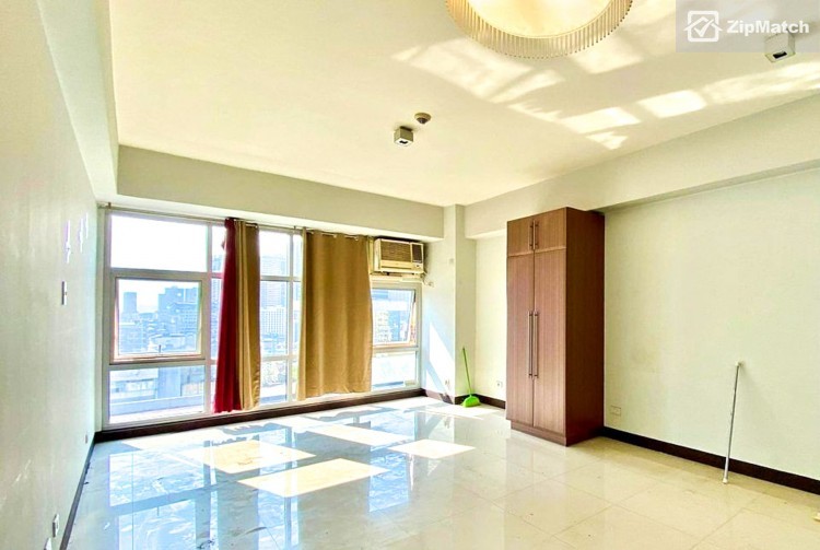                                     0
                                 Studio Type Condominium Unit For Sale in Greenbelt Madison big photo 2