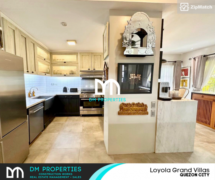                                     4 Bedroom
                                 4 Bedroom Townhouse For Sale in LOYOLA gRAND big photo 1