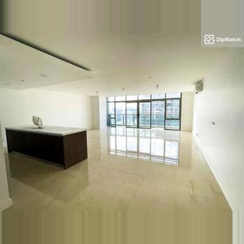 4 Bedroom Condominium Unit For Sale in East Gallery Place