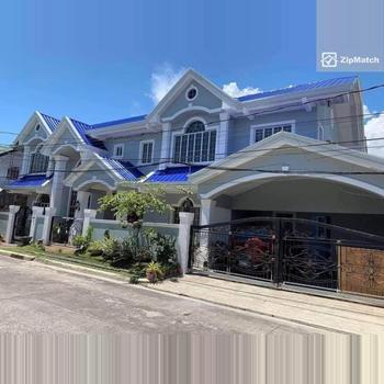 6 Bedroom House and Lot For Sale in Greenwoods Executive Village