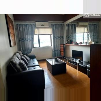 1 Bedroom Condominium Unit For Sale in One Orchard Road
