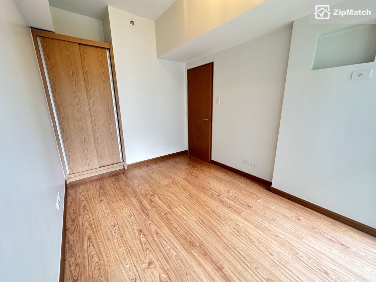                                     1 Bedroom
                                 1 Bedroom Condominium Unit For Sale in Time Square West big photo 8