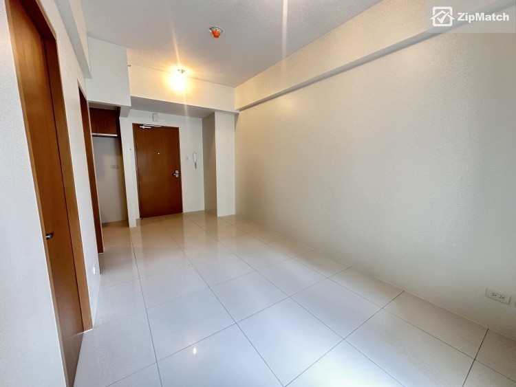                                     1 Bedroom
                                 1 Bedroom Condominium Unit For Sale in Time Square West big photo 4