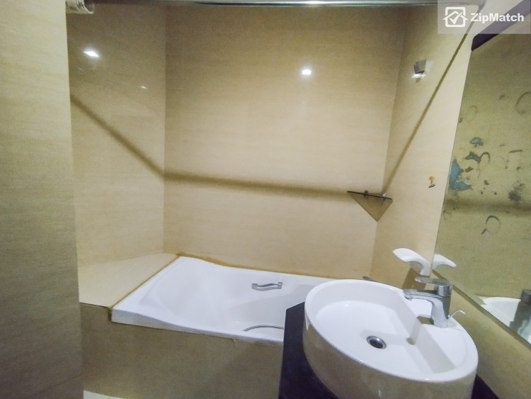                                     0
                                 Studio Type Condominium Unit For Rent in One Central big photo 10