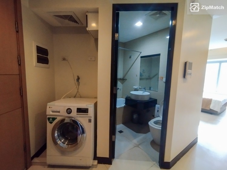                                     0
                                 Studio Type Condominium Unit For Rent in One Central big photo 9