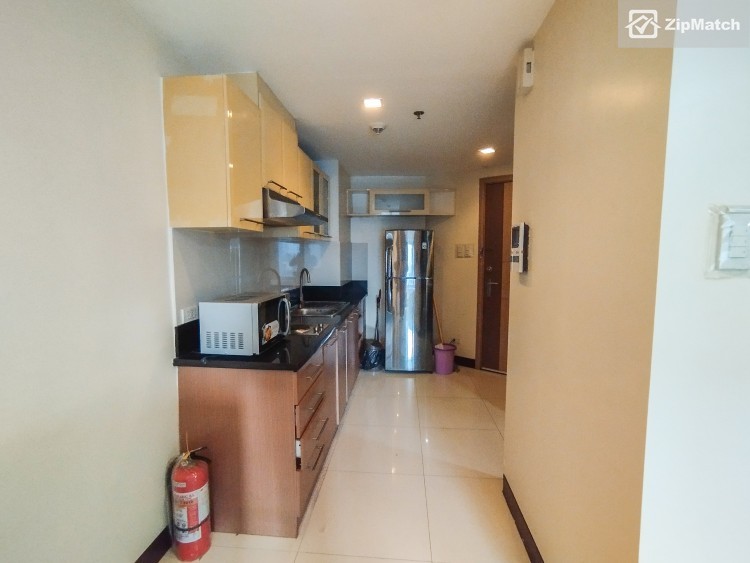                                     0
                                 Studio Type Condominium Unit For Rent in One Central big photo 6