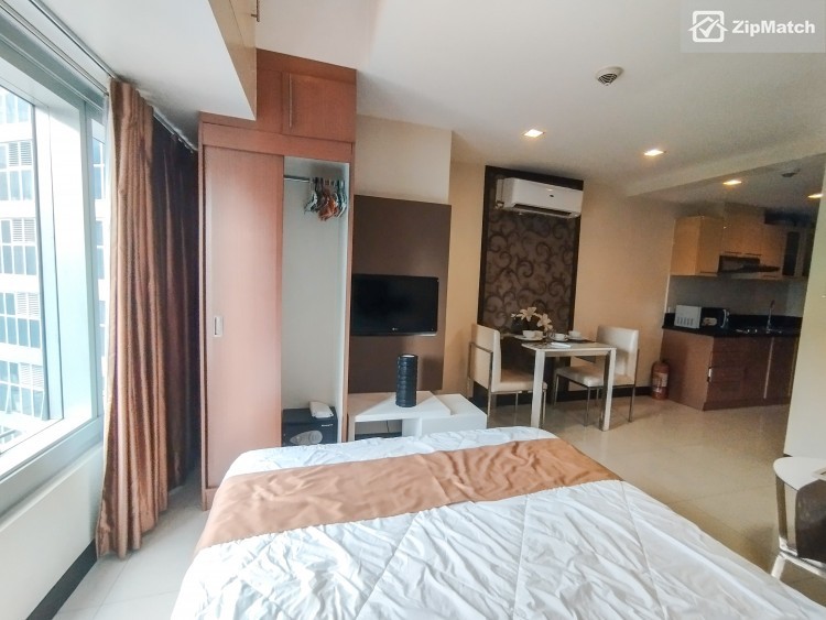                                     0
                                 Studio Type Condominium Unit For Rent in One Central big photo 4