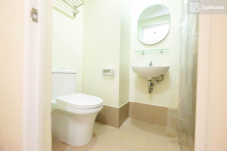                                     0
                                 Studio Type Condominium Unit For Sale in Vista GL Taft big photo 4