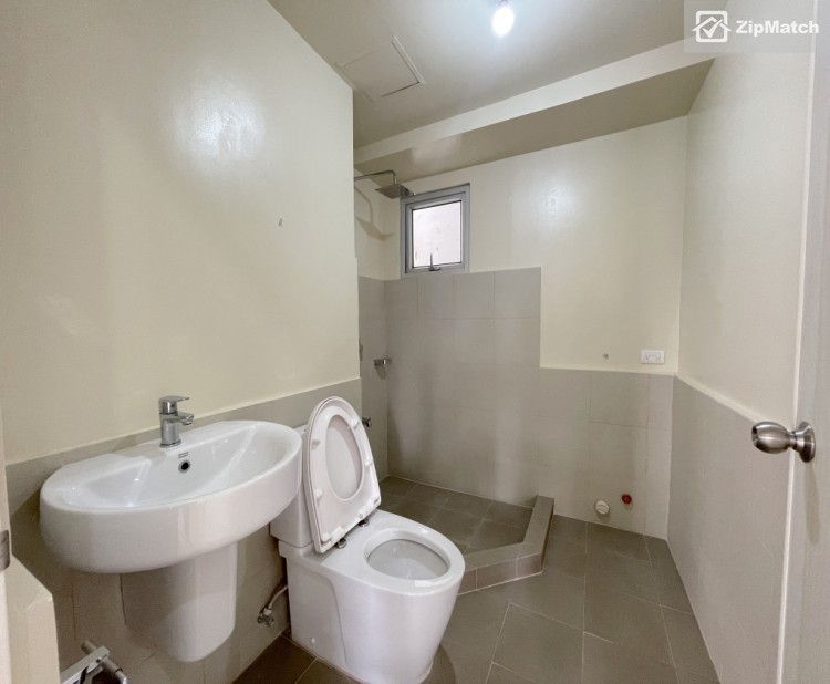                                     2 Bedroom
                                 2 Bedroom Condominium Unit For Sale in The Montane big photo 9