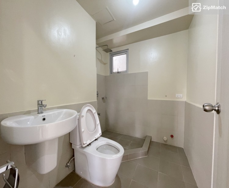                                     2 Bedroom
                                 2 Bedroom Condominium Unit For Sale in The Montane big photo 7