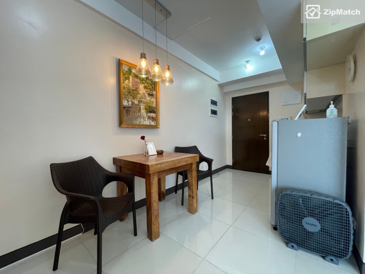                                     2 Bedroom
                                 2 Bedroom Condominium Unit For Sale in The Fort Residences big photo 2