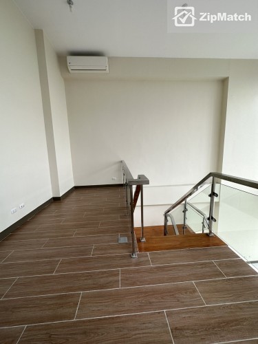                                     4 Bedroom
                                 4 Bedroom Condominium Unit For Sale in McKinley West big photo 10