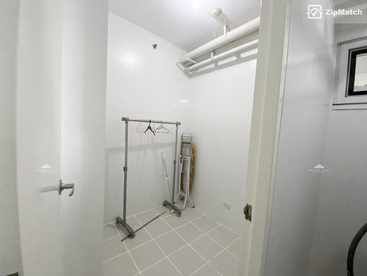                                     3 Bedroom
                                 3 Bedroom Condominium Unit For Sale in Two Serendra big photo 8