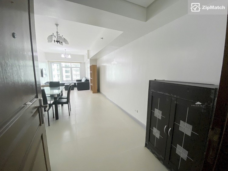                                     3 Bedroom
                                 3 Bedroom Condominium Unit For Sale in Two Serendra big photo 2