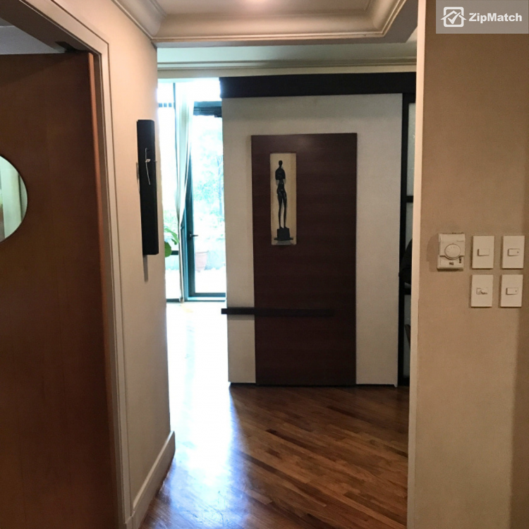                                     1 Bedroom
                                 1 Bedroom Condominium Unit For Sale in Amorsolo Square big photo 8