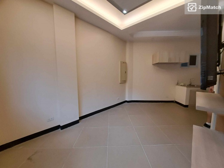                                     4 Bedroom
                                 4 Bedroom Townhouse For Sale in   Guadalupe Townhouse big photo 16