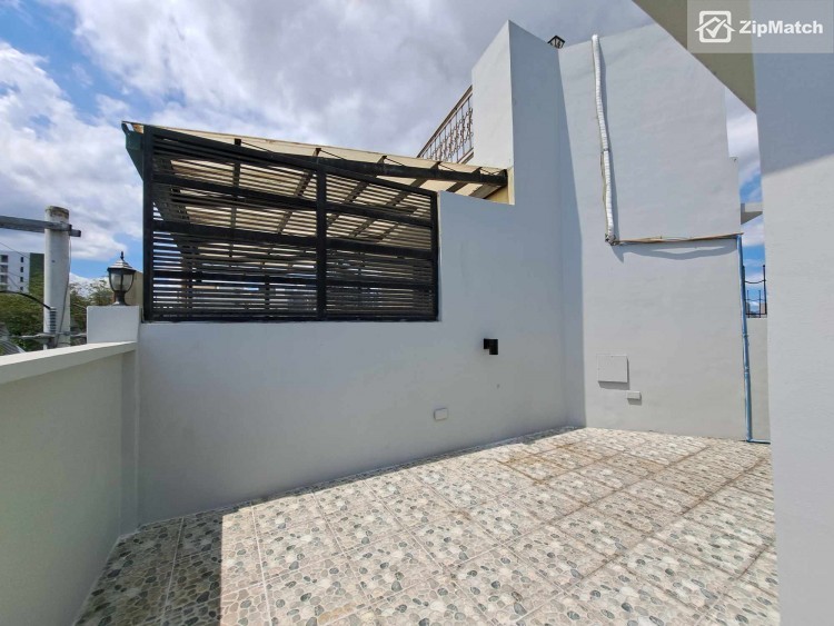                                     4 Bedroom
                                 4 Bedroom Townhouse For Sale in   Guadalupe Townhouse big photo 2