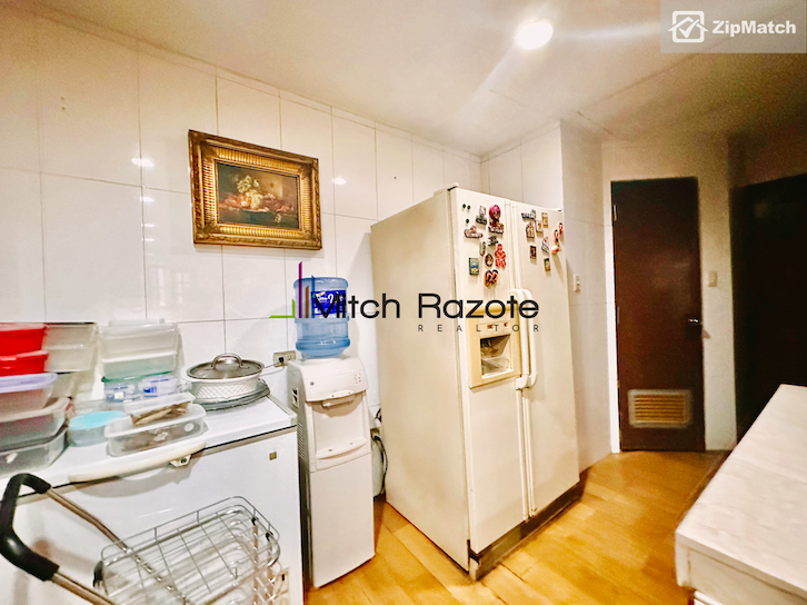                                     3 Bedroom
                                 3 Bedroom Condominium Unit For Sale in Ritz Tower big photo 24