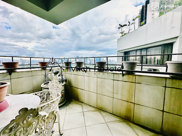                                     3 Bedroom
                                 3 Bedroom Condominium Unit For Sale in Ritz Tower big photo 20