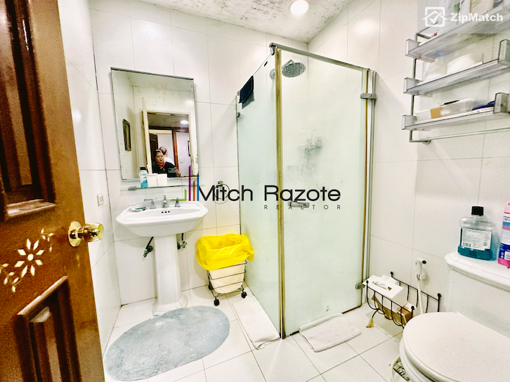                                     3 Bedroom
                                 3 Bedroom Condominium Unit For Sale in Ritz Tower big photo 12