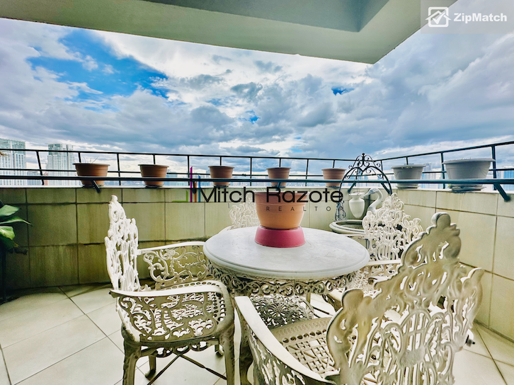                                     3 Bedroom
                                 3 Bedroom Condominium Unit For Sale in Ritz Tower big photo 6