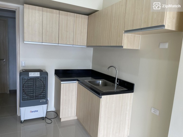                                     1 Bedroom
                                 1 Bedroom Condominium Unit For Sale in The Montane big photo 8