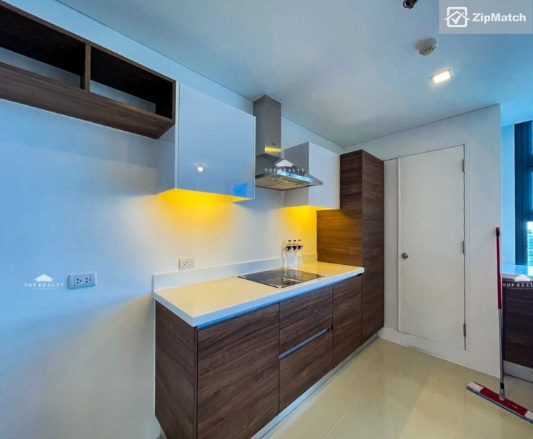                                     2 Bedroom
                                 2 Bedroom Condominium Unit For Sale in Garden Towers big photo 7