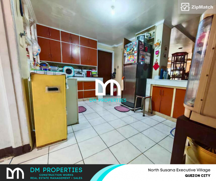                                     4 Bedroom
                                 4 Bedroom House and Lot For Sale in North Susana Executive big photo 5