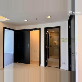 1 Bedroom Condominium Unit For Rent in West Gallery Place