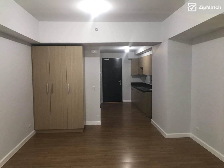                                     0
                                 Studio Type Condominium Unit For Sale in The Maridien big photo 3