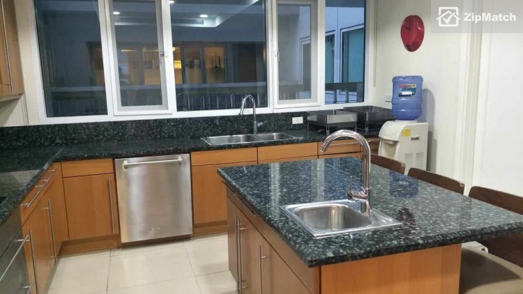                                     3 Bedroom
                                 3 Bedroom Condominium Unit For Rent in One Roxas Triangle big photo 5