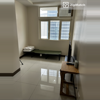 1 Bedroom Condominium Unit For Sale in San Antonio Residence