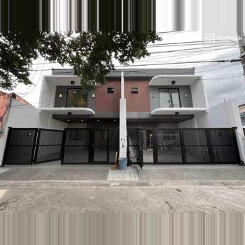 4 Bedroom House and Lot For Sale in BF Resort Las Pinas