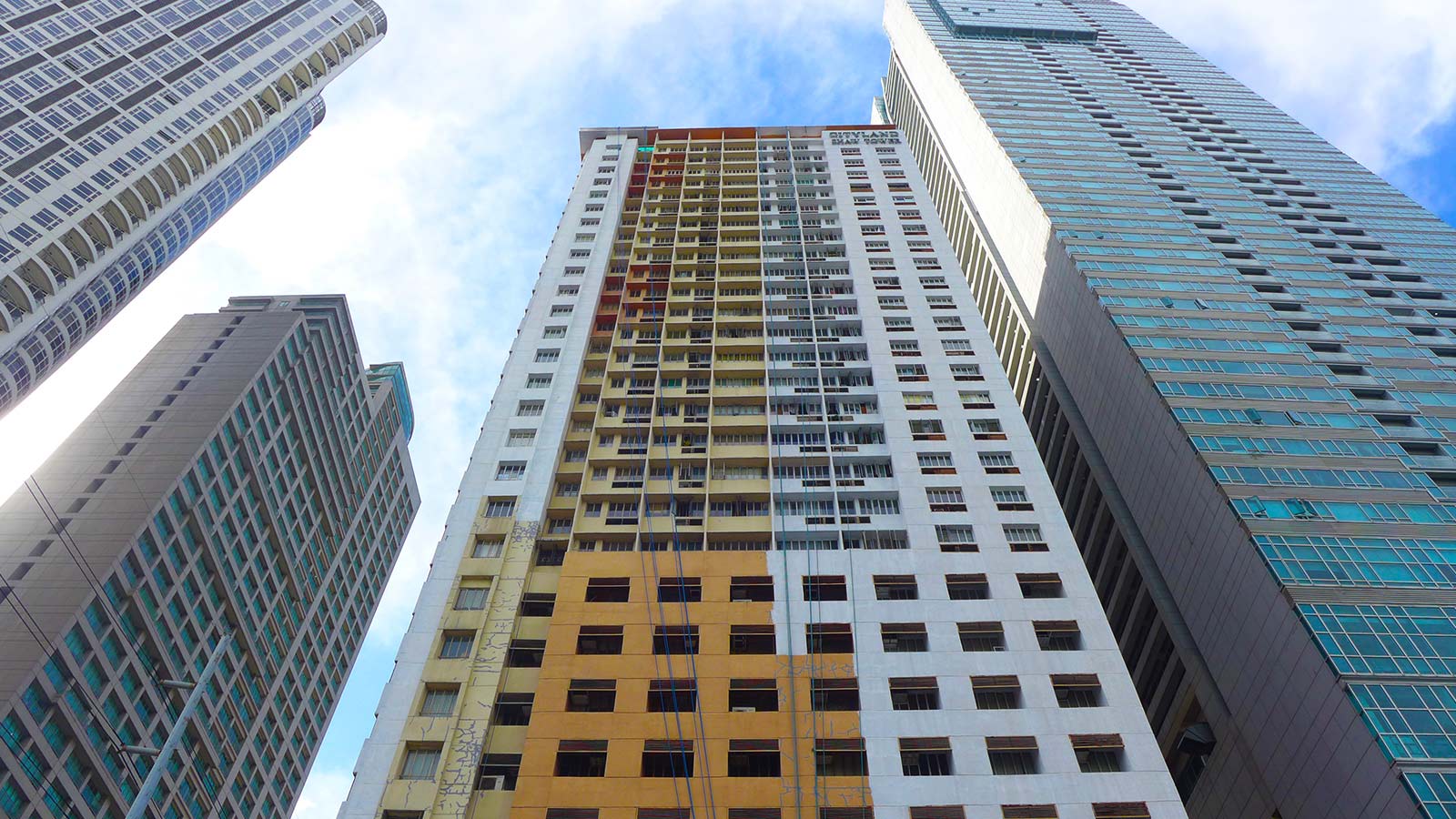 Cityland Shaw Tower - Condominium in Mandaluyong