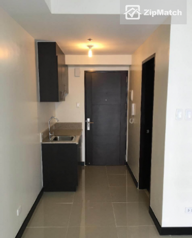                                     0
                                 Condo for Rent at Axis Residences big photo 2